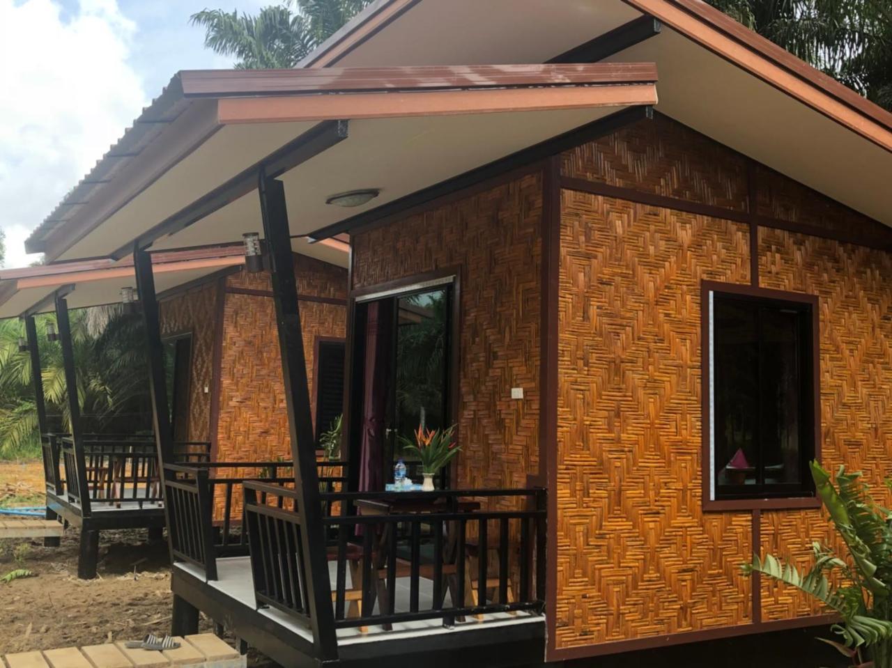Hotel Khao Sok Blue Mountain Khao Sok National Park Esterno foto